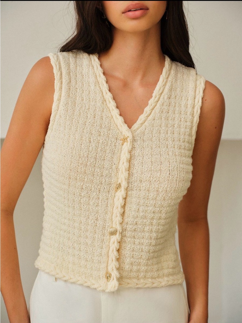 Apricot Sleeveless V-Neck Buttoned Vest